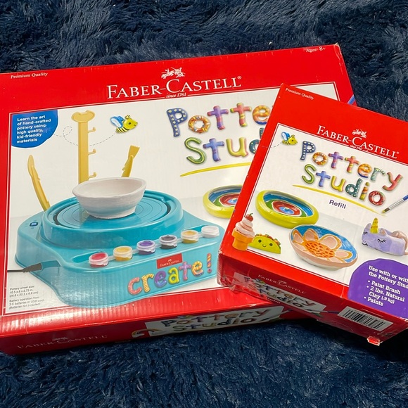 NWT Kids Pottery Studio PLUS refill! - Picture 1 of 7